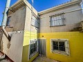 Immense maison à la campagne avec parcelles à Pinoso in Inland Villas Spain