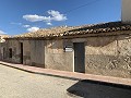 Casa de pueblo para reformar con jardín in Inland Villas Spain