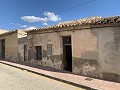 Te renoveren rijtjeshuis met tuin in Inland Villas Spain