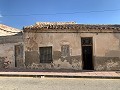 Townhouse to Reform with Garden in Inland Villas Spain