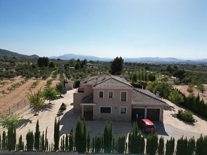 Chalet independiente en Villena - Reventa - Inland Villas Spain