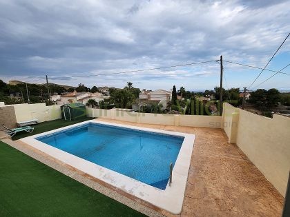 Chalet independiente en San Vicente del Raspeig - Reventa - Inland Villas Spain